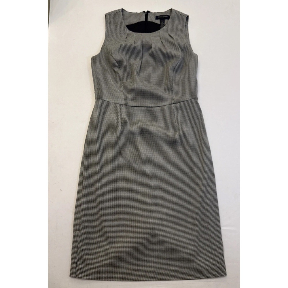 Banana Republic white and black houndstooth check sleeveless shift dress
